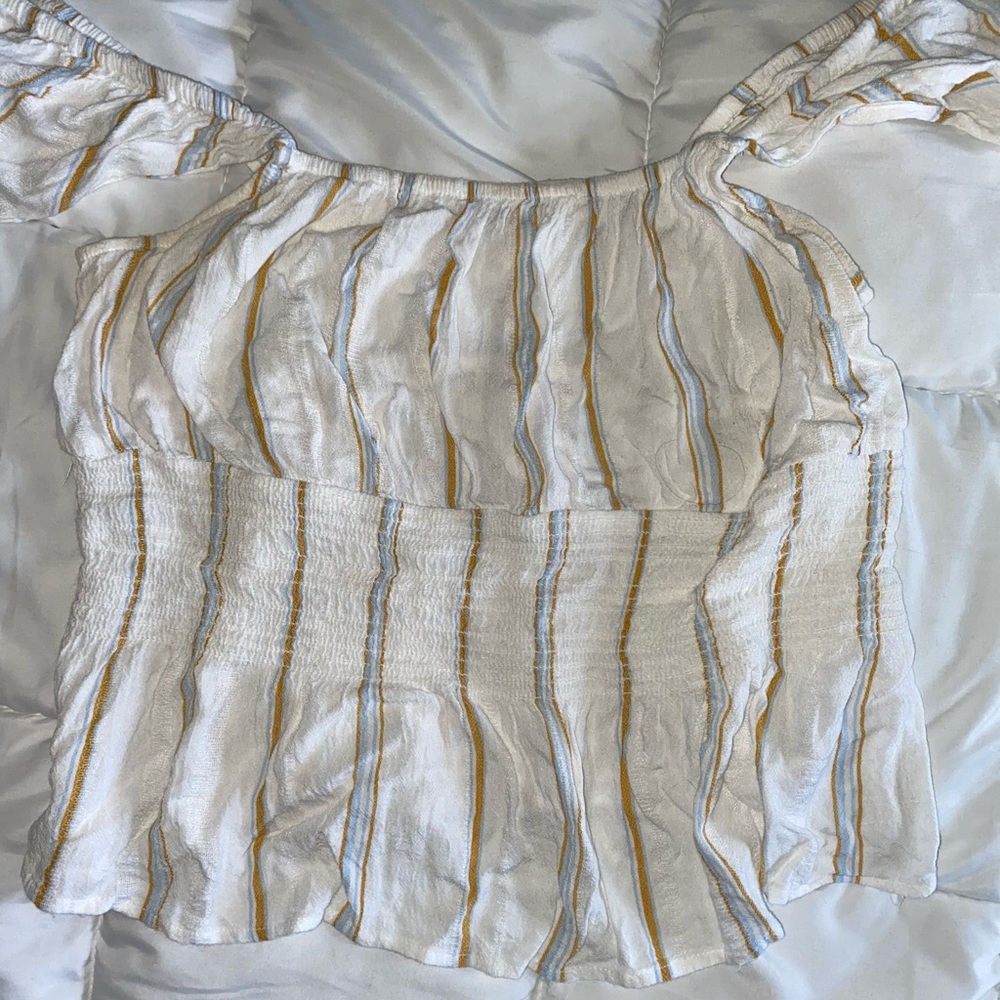 American Eagle Flutter Sleeve Crop Top Sz M